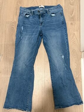 Women’s Lucky Brand Blue Flare Jeans - Casual Distressed Stretch